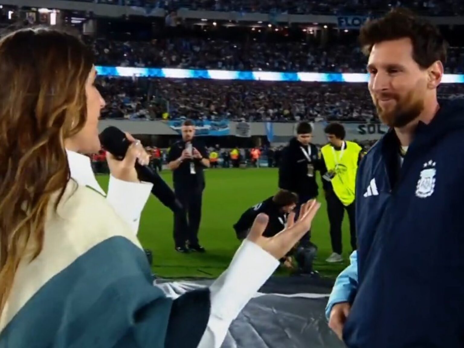 De Messi a Maradona: la historia de Brindis, la canción de La Sole Pastorutti que quedó ligada a la selección argentina | FM Avenida
