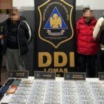 Detuvieron a una viuda negra: la acusan de drogar a un hombre en un bar, llevarlo a su casa y robarle 55 mil dólares | FM Avenida