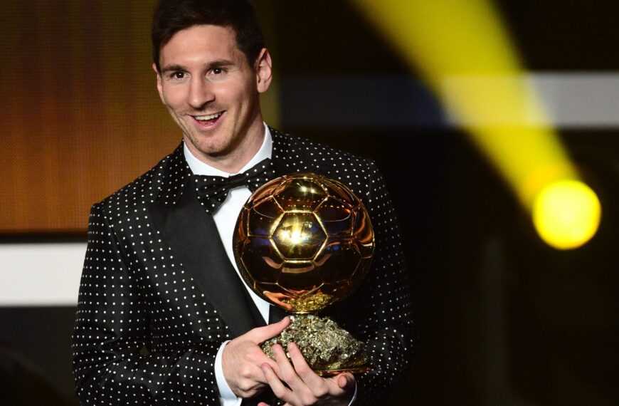 El Balón de Oro busca al mejor ganador de su historia: la sorprendente ventaja de Cristiano Ronaldo sobre Messi | FM Avenida