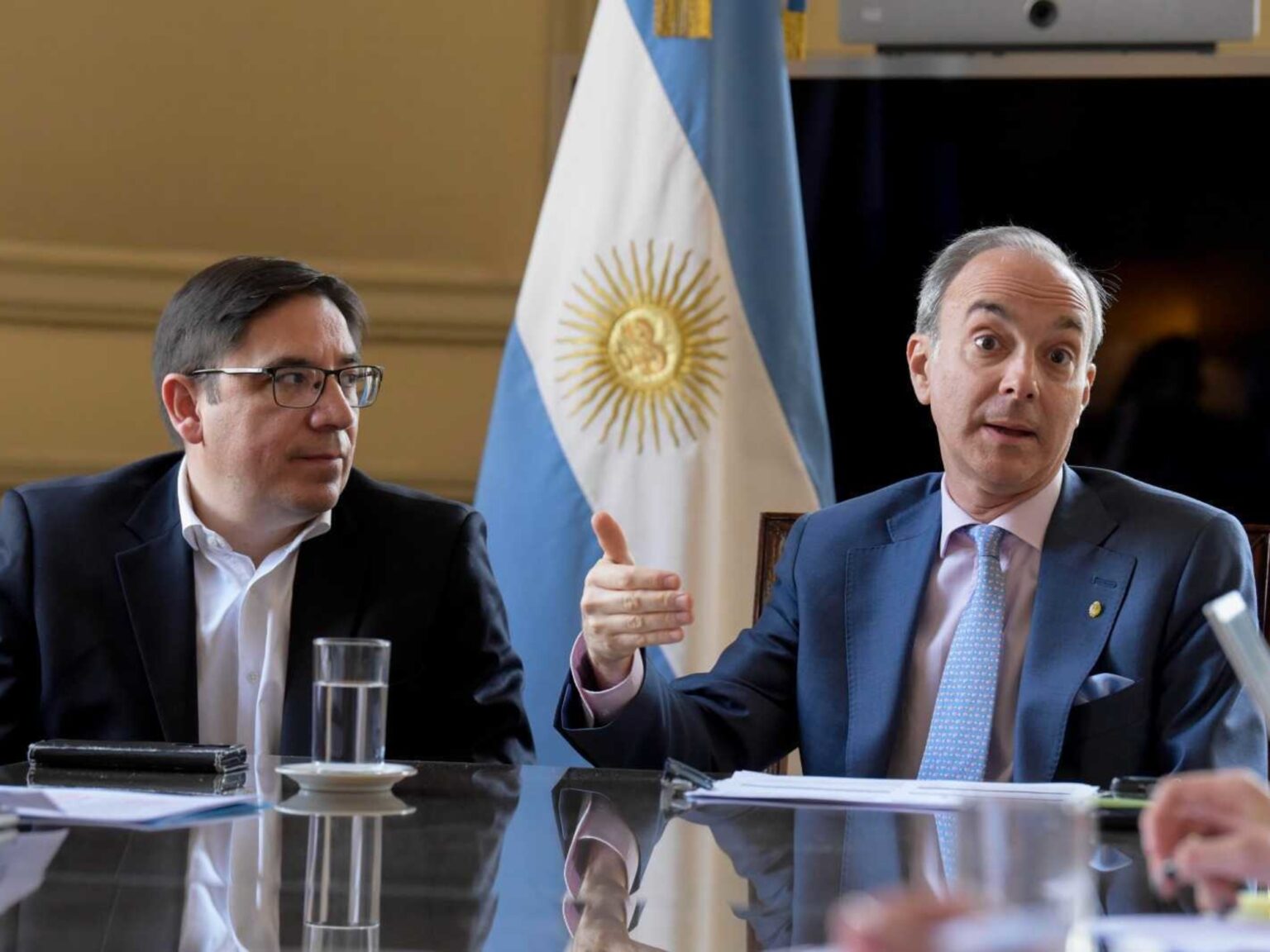 El Gobierno denuncia que en un paro docente en Provincia no se cumplió la Ley de Esencialidad: relevó más de 400 escuelas y la mitad estaba cerrada | FM Avenida