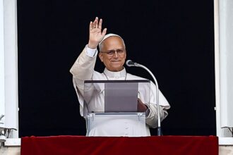 El papa León XIV reapareció en el Ángelus: "Retomaré gradualmente mis actividades" | FM Avenida
