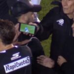 Escándalo y "celuVAR" en All Boys - Godoy Cruz: qué dice el reglamento sobre mostrarle jugadas al árbitro | FM Avenida