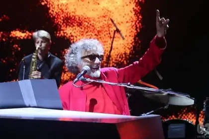 Fito Páez frenó su show en Mar del Plata y apuntó contra la seguridad: "No quiero volver a sentir los 70" | FM Avenida