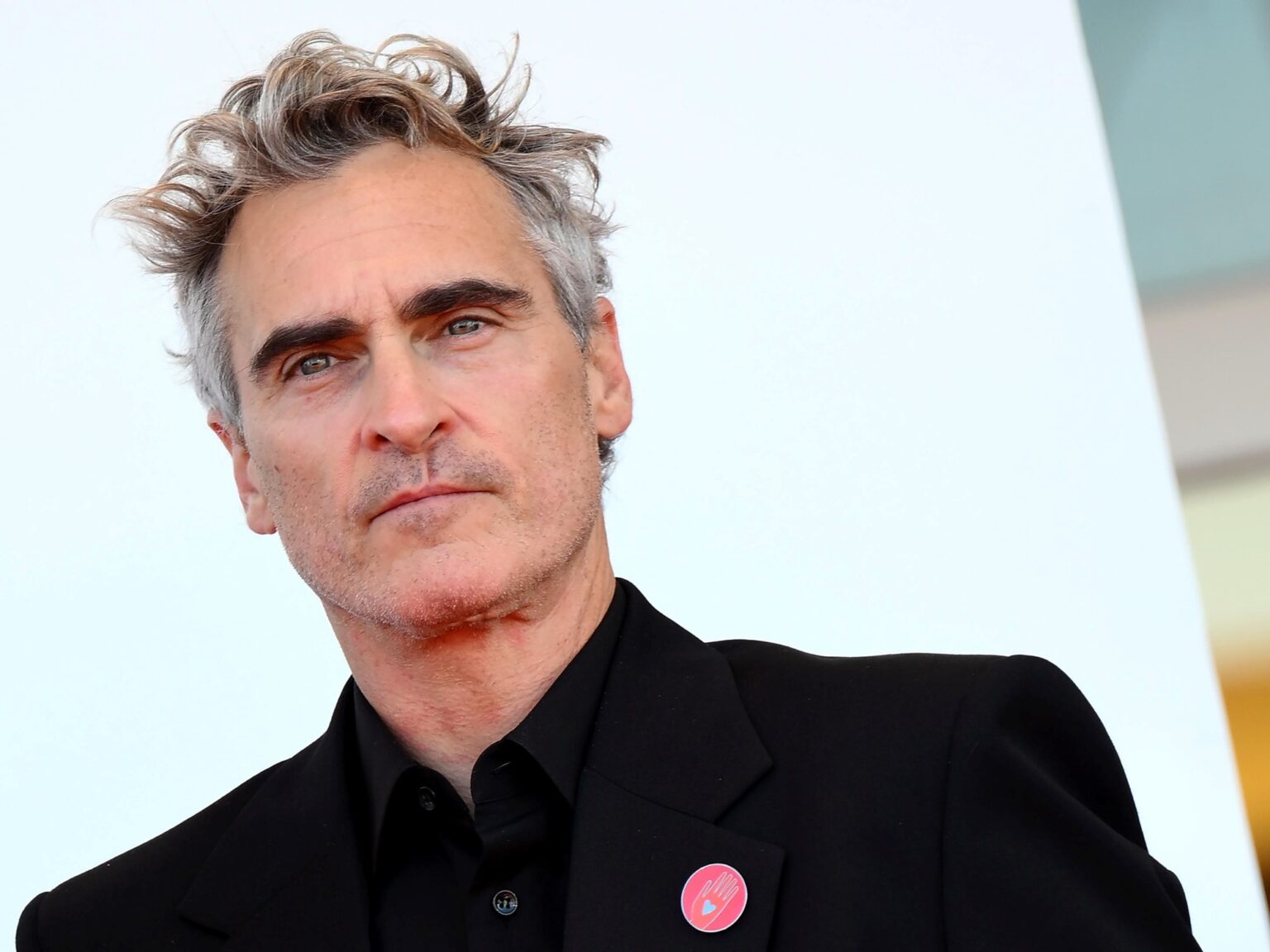 Frase del día de Joaquin Phoenix, actor de 51 años: "Ser amable con un animal no le quita nada a un ser humano" | FM Avenida