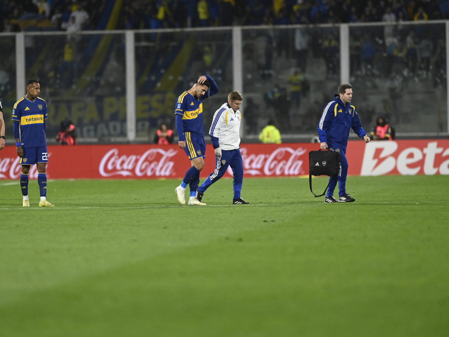 Golpe en Boca: se confirmó la lesión de Leandro Paredes y no jugará ante Vasco da Gama | FM Avenida