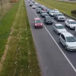 La ANSV sancionó a más de 1.800 conductores por circular por las banquinas en las autopistas del AMBA | FM Avenida