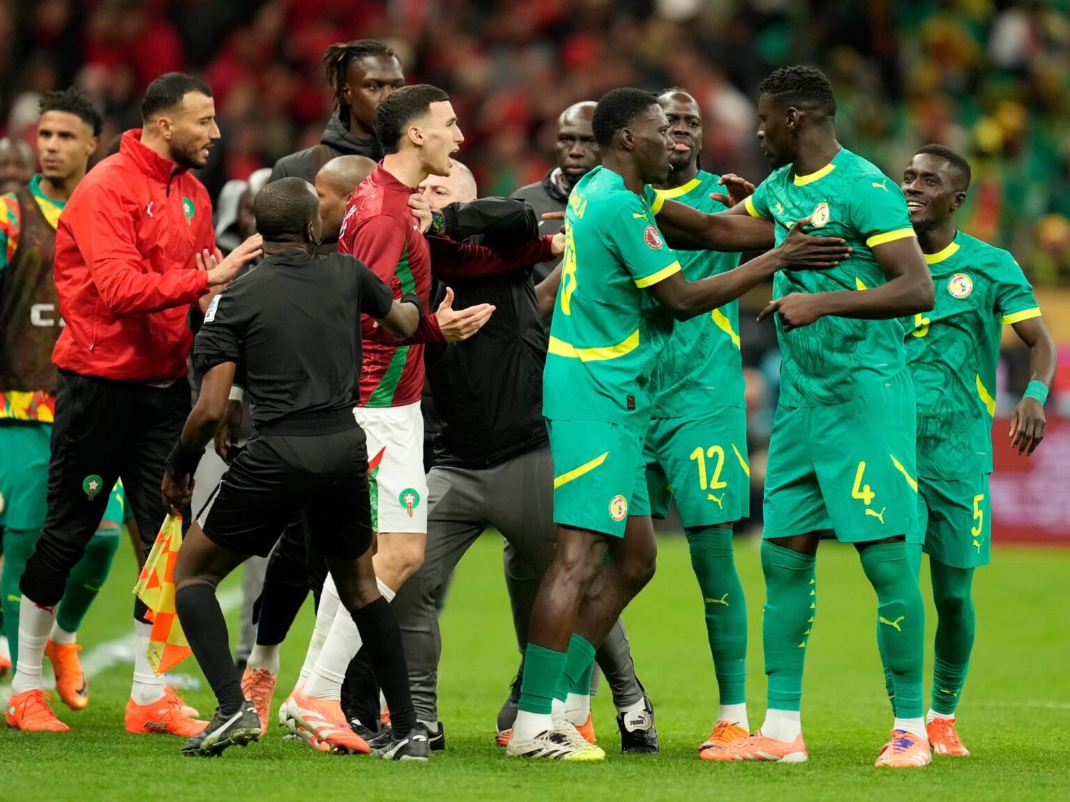 La final del escándalo en África aguarda por el TAS y un excampeón asegura que "la Copa es de Marruecos" | FM Avenida