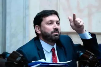 Ley Segovia: Diputados rechazó el pedido de Pablo Juliano para tratar la prescripción de abusos sexuales contra menores | FM Avenida