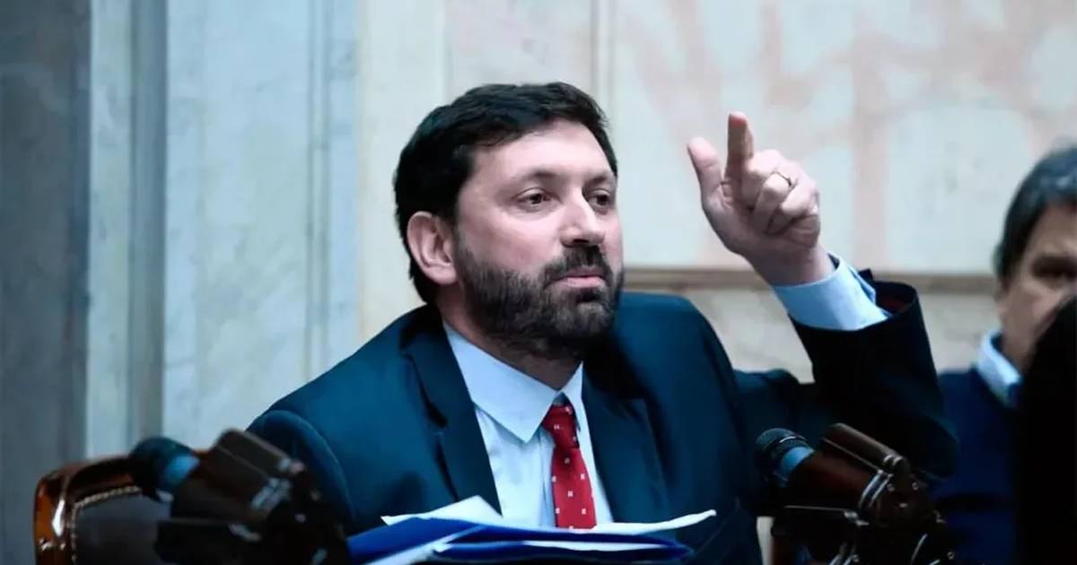 Ley Segovia: Diputados rechazó el pedido de Pablo Juliano para tratar la prescripción de abusos sexuales contra menores | FM Avenida