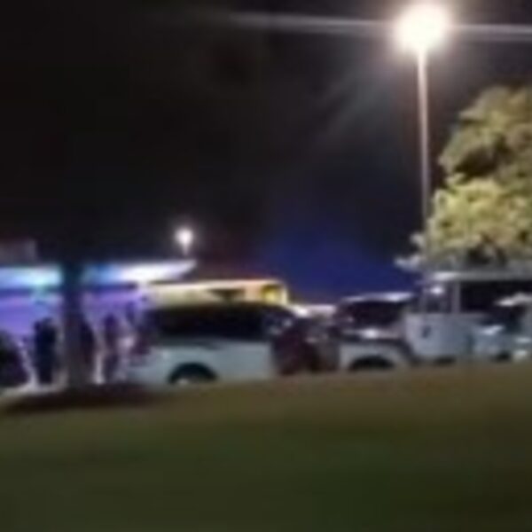 Masacre durante una fiesta en Estados Unidos: dos muertos y decenas de heridos tras más de 50 disparos | FM Avenida