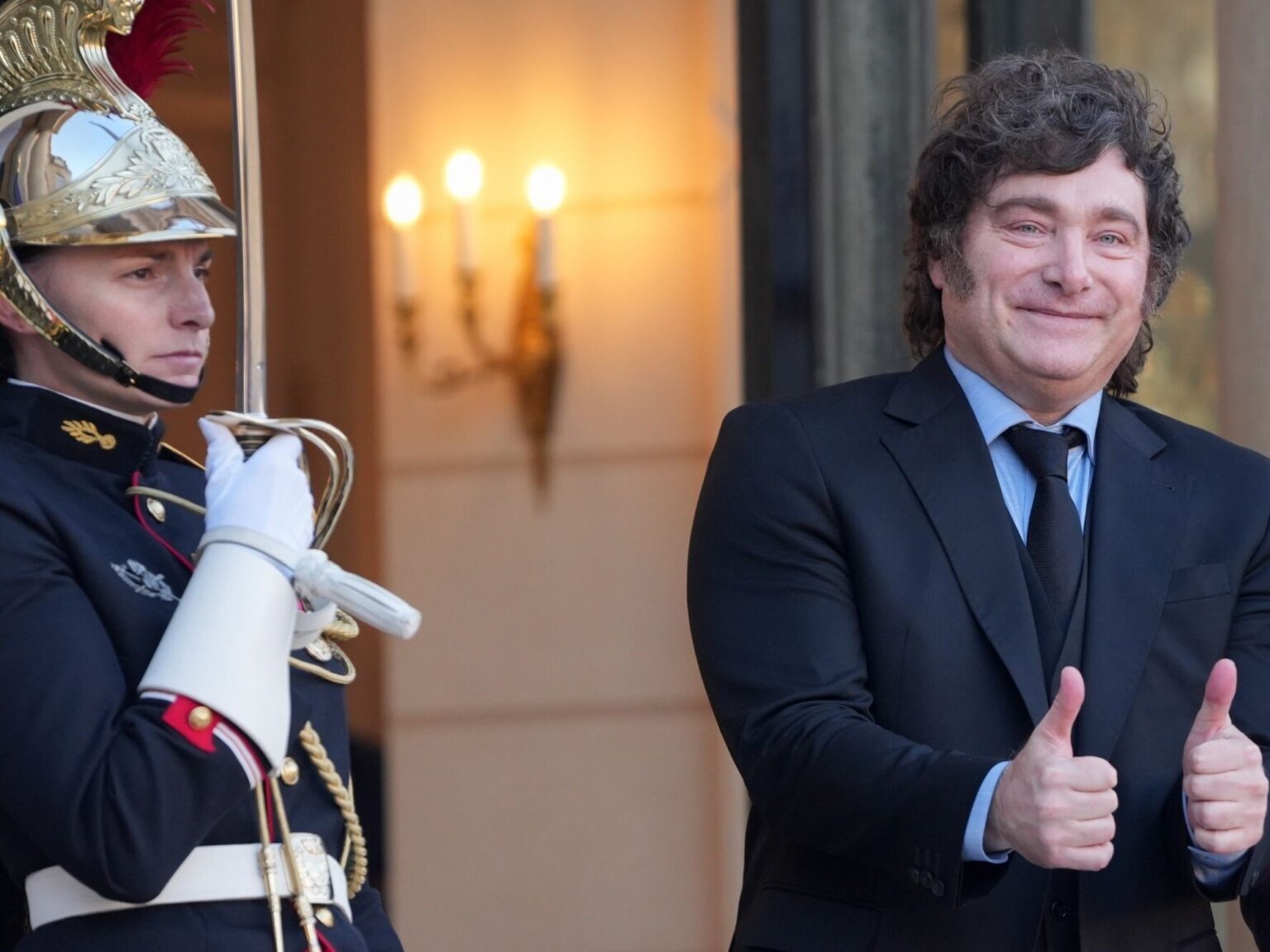 Milei se garantizó en París nuevas inversiones por US$ 10.500 millones en energía y minería | FM Avenida