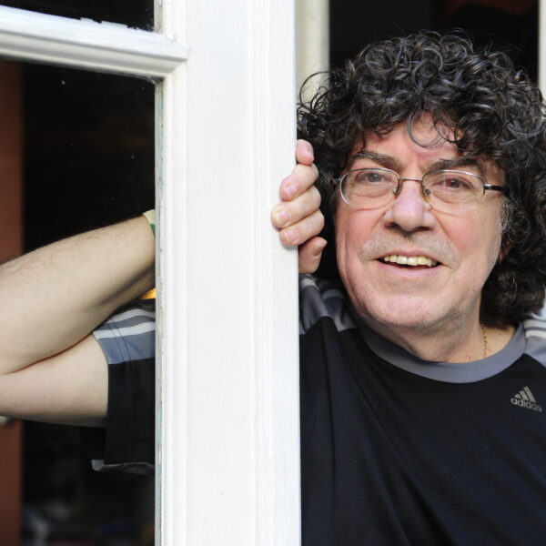 Murió Piero, la voz inolvidable de "Para el pueblo lo que es del pueblo" y "Mi viejo" | FM Avenida