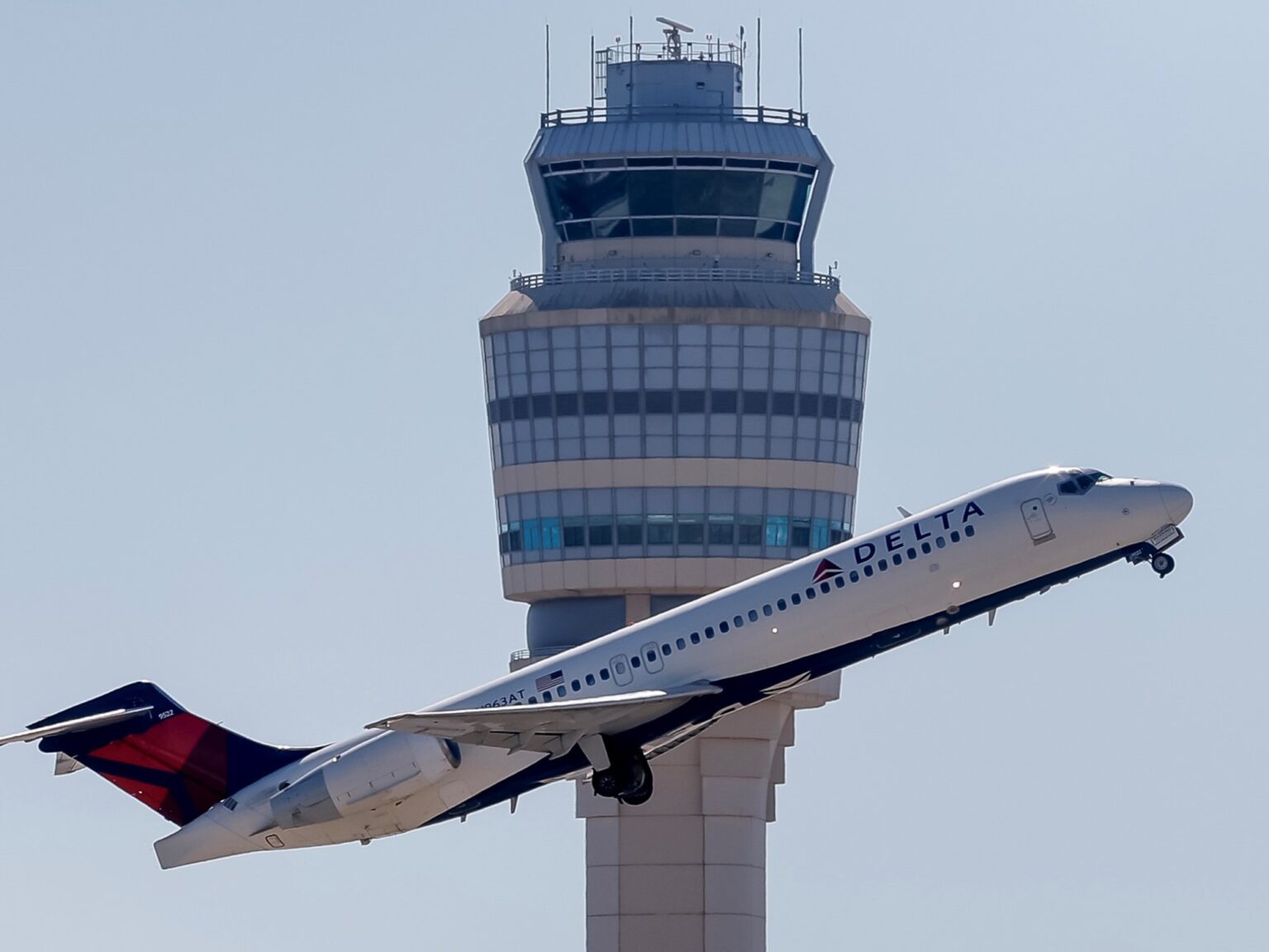 Oficial y confirmado | Delta Air Lines elimina el servicio entre dos importantes aeropuertos de Estados Unidos | FM Avenida