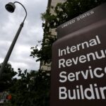 Oficial y confirmado | IRS otorga 4.427 dólares y los deposita en las cuentas bancarias de todas las personas que presenten el Formulario 1040 y cumplan con estos requisitos | FM Avenida