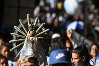 Oración a la Virgen de Luján: cómo rezarla durante la peregrinación para pedir protección y acompañar el camino. | FM Avenida