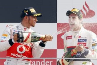 Sergio "Checo" Pérez, piloto de F1, sobre su podio en Monza 2012: "Niki Lauda me entregó el trofeo y se quitó la gorra. Para mí fue un momento muy especial en mi carrera" | FM Avenida