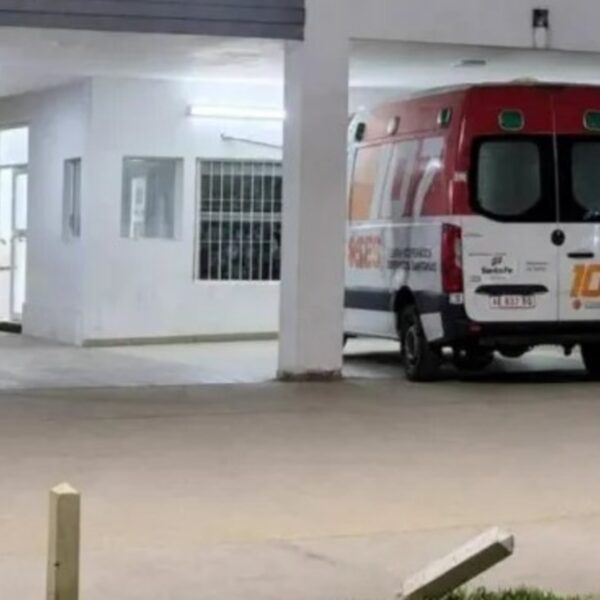 Trágico choque en Santa Fe: discutieron, un motociclista pateó a un jubilado y la víctima murió al caer al piso | FM Avenida