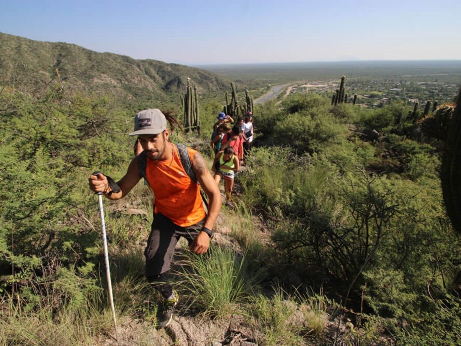 Trekking en La Rioja: los senderos más espectaculares para vivir una aventura entre montañas | FM Avenida