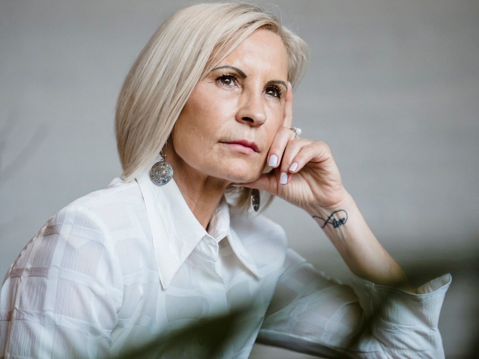"Tengo 47 años y finalmente me di cuenta de que estos años ordinarios y agotadores que sigo tratando de superar son exactamente los años en que mis hijos algún día extrañarán su hogar" | FM Avenida